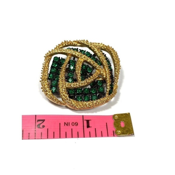 Gold Tone Emerald Green Rhinestones Vintage Brooch Double Layered FLAW - Picture 3 of 10